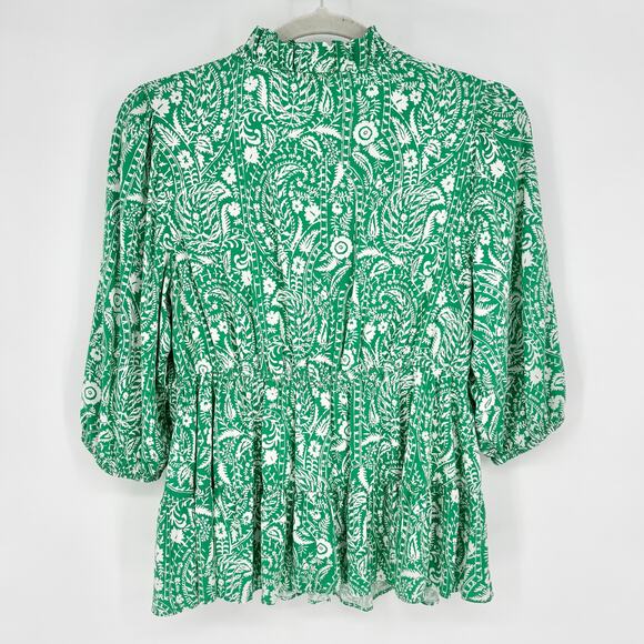 Crown & Ivy Green and White Floral Paisley Ruffle Collar Top Size 1X - Picture 4 of 6
